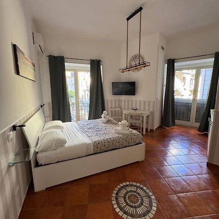 Bed and Breakfast Naporà à Naples Extérieur photo