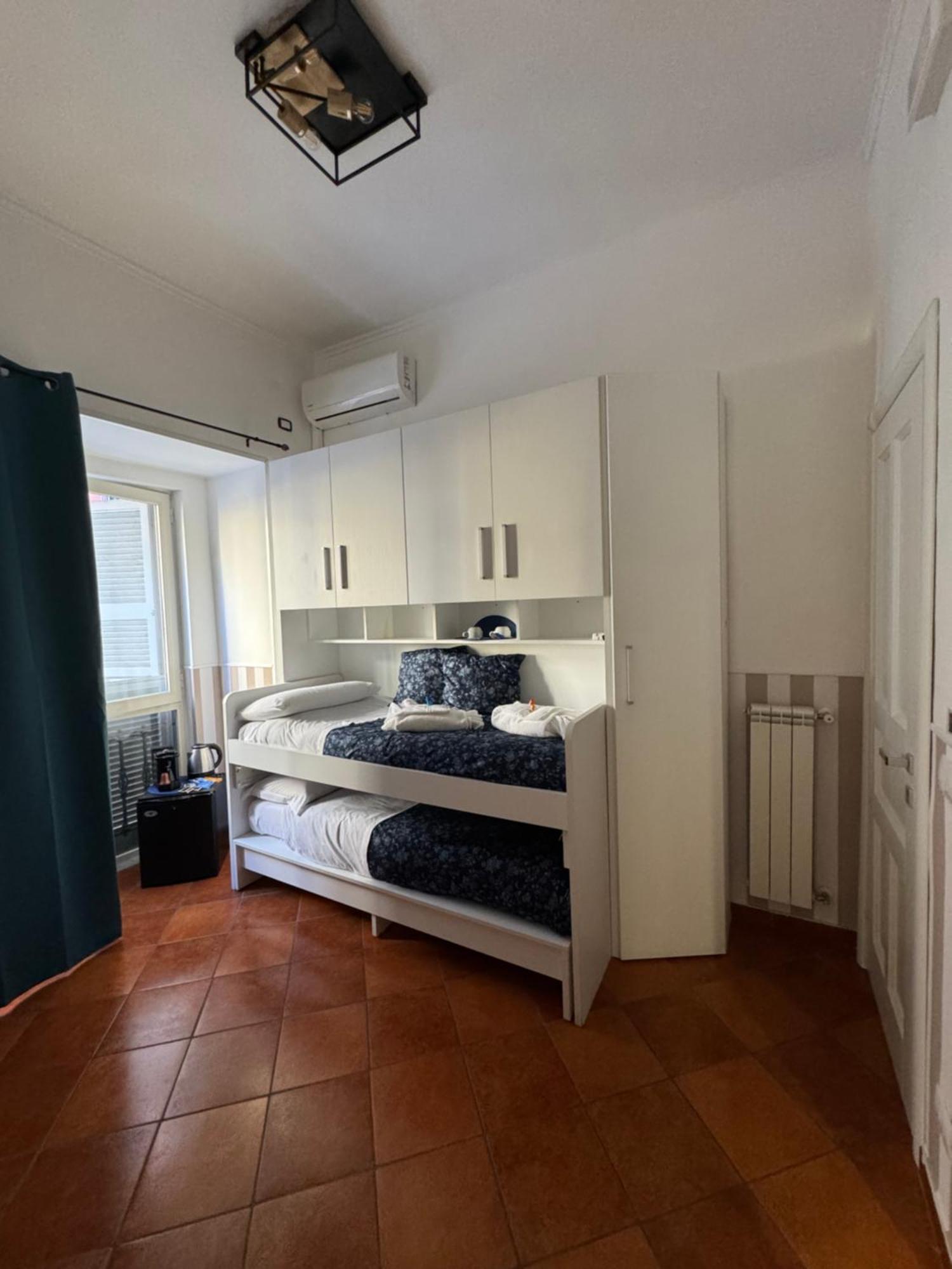 Bed and Breakfast Naporà à Naples Extérieur photo