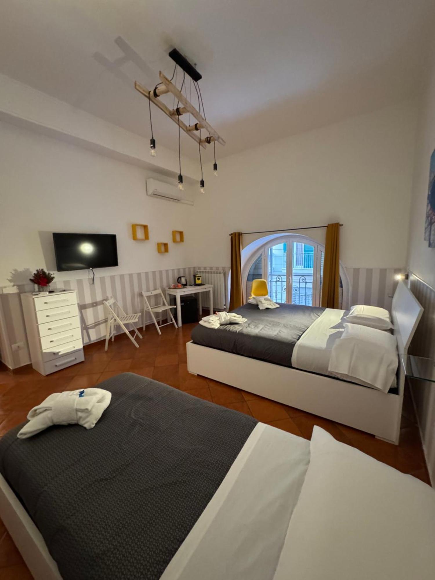 Bed and Breakfast Naporà à Naples Extérieur photo